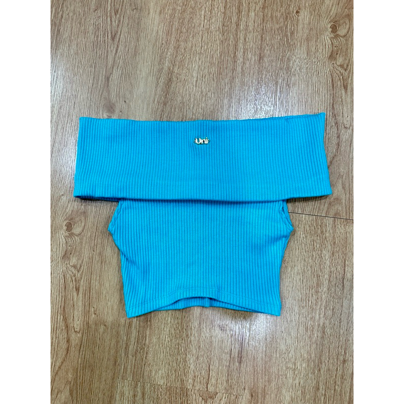 เสื้อครอปของแบรนด์ unigram ของใหม่ ฟรีไซส์ค่ะ