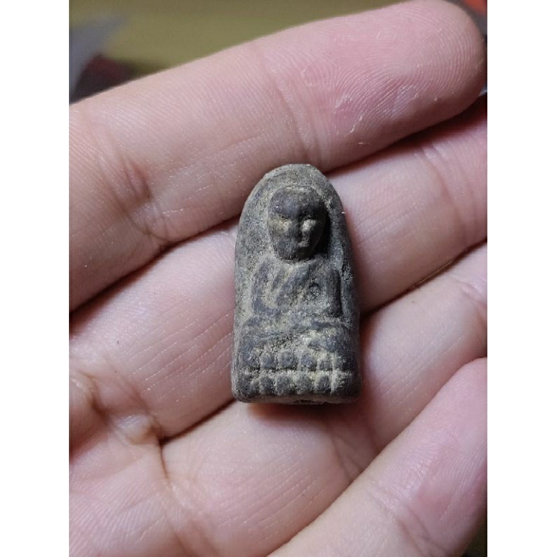 หลวงปู่ทวด พิมพ์พระรอด 2497 เนื้อว่าน