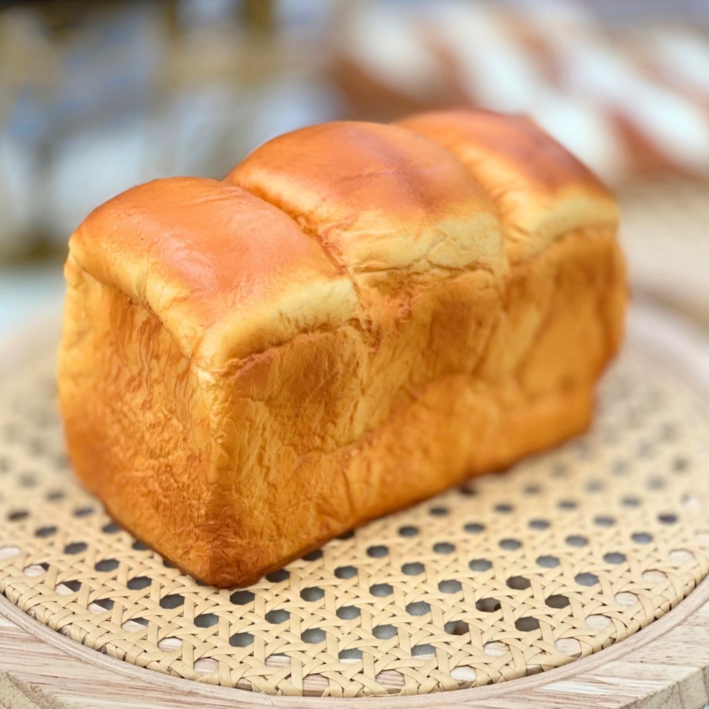 โมเดลขนมปัง ขนมปังปลอม ขนมปังตกแต่ง ตกแต่งร้านเบเกอรี่ ตกแต่งห้องครัว พร็อพถ่ายรูป พร็อพประกอบฉาก