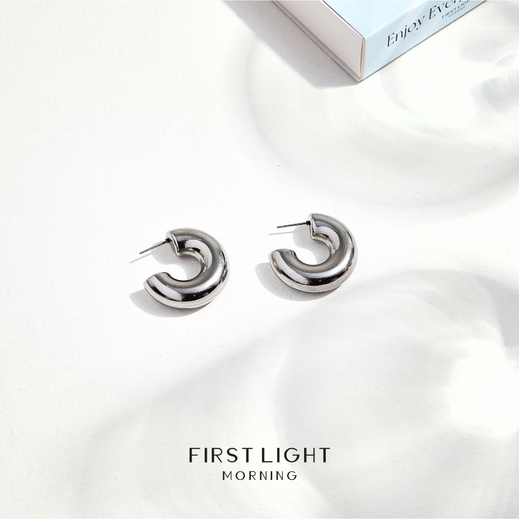 First Light Morning : Sunny Earrings ต่างหูห่วง