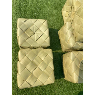 กล่องข้าวใบตาล กระติ๊บข้าวนึ่ง 8x8 ซม.พร้อมส่ง ร้านอาหาร