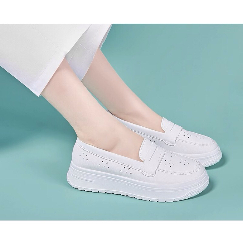 รองเท้าพยาบาลพร้อมส่งจากไทย ใส่ไม่พอดีส่งเปลี่ยนได้ - รูปที่ 4