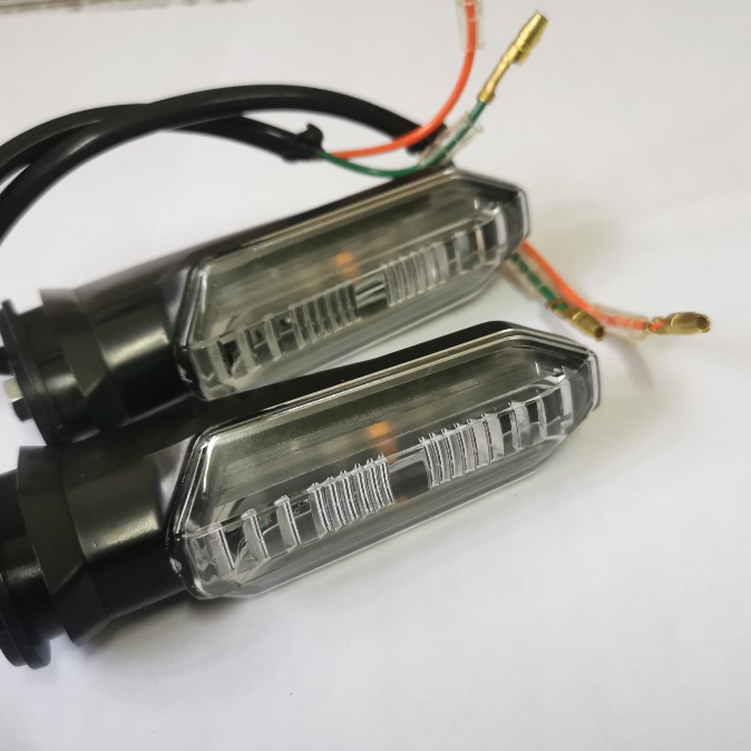 ไฟเลี้ยวหลัง ใส LED คลิก125,150i 2018 Click125,150i 2018 LED​ ราคา1ดวง​ 199 ราคา2ดวง​ 390บาท