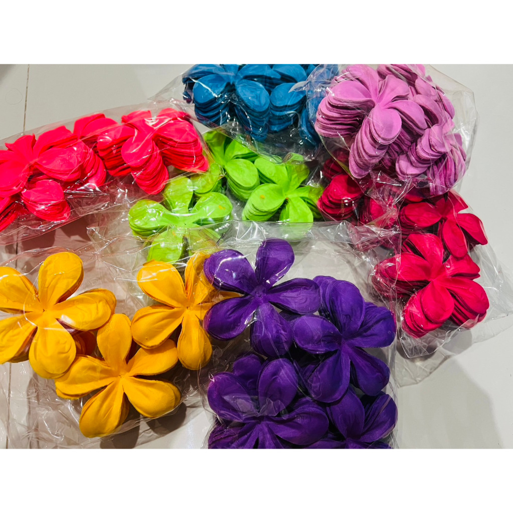 กลีบดอกไม้ (กลีบลีลาวดี คละสี 1 ถุง 50ดอก ) สินค้าพร้อมส่ง