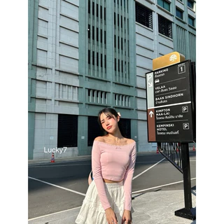 BY IRA 💕พร้อมส่ง💕(23097) Kersty Topเสื้อยืดแขนยาว สีทึบเปิดไหล่เซ็กซี่ของผู้หญิง สไตล์เกาหลี แฟชั่นฤดูร้อน