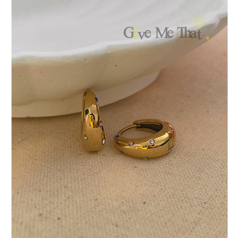ต่างหูสแตนเลสแท้ สไตล์มินิมอล ตุ้มหู แบบห่วงหนาประดับเพชรสี รุ่นColorful Diamond Hoop Givemethat