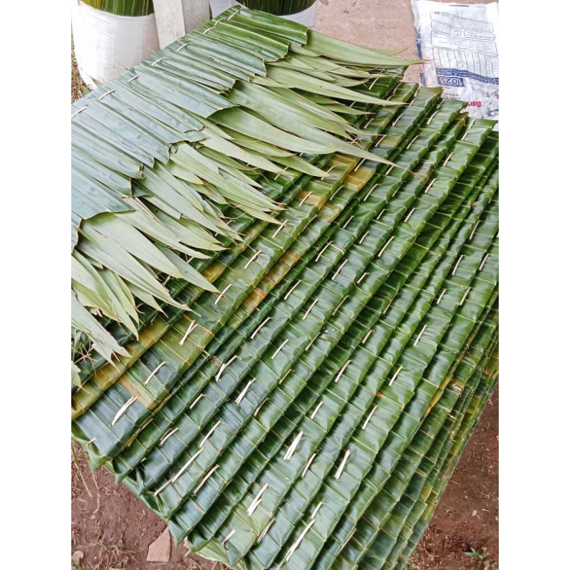 ตับจากมุงหลังคาชุดละ10ตับ10ชิ้น ขนาดกว้าง 40 cm ยาว100cmและขนาด ยาว 130 ซม.กว้าง 40 แต่งแต่งสวนหรือทำเป็นหลังคาสวยงาม