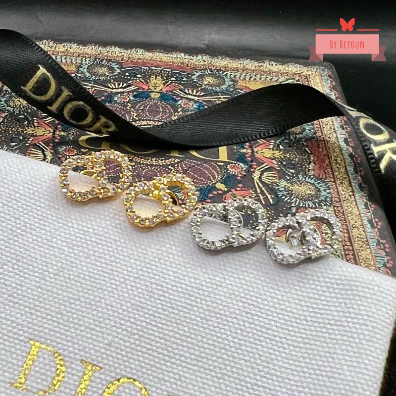 ต่างหู D มินิ เงิน เกรดออริ ori 1:1 น่ารักมากกก เหมาะกับสวยมินิมอลไม่ชอบความเยอะจ้า