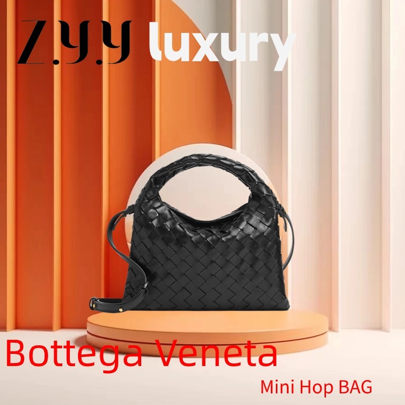 New Hot  ราคาพิเศษ Ready Stock 🍒บอตเตก้า เวเนต้า Bottega Veneta BV Mini Hop Crossbody Bag กระเป๋าสะพายข้าง ของผู้หญิง
