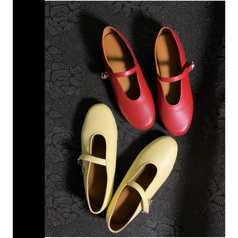 TwoTwentyTwo.stores “Envy” Mary Jane soft ballerina