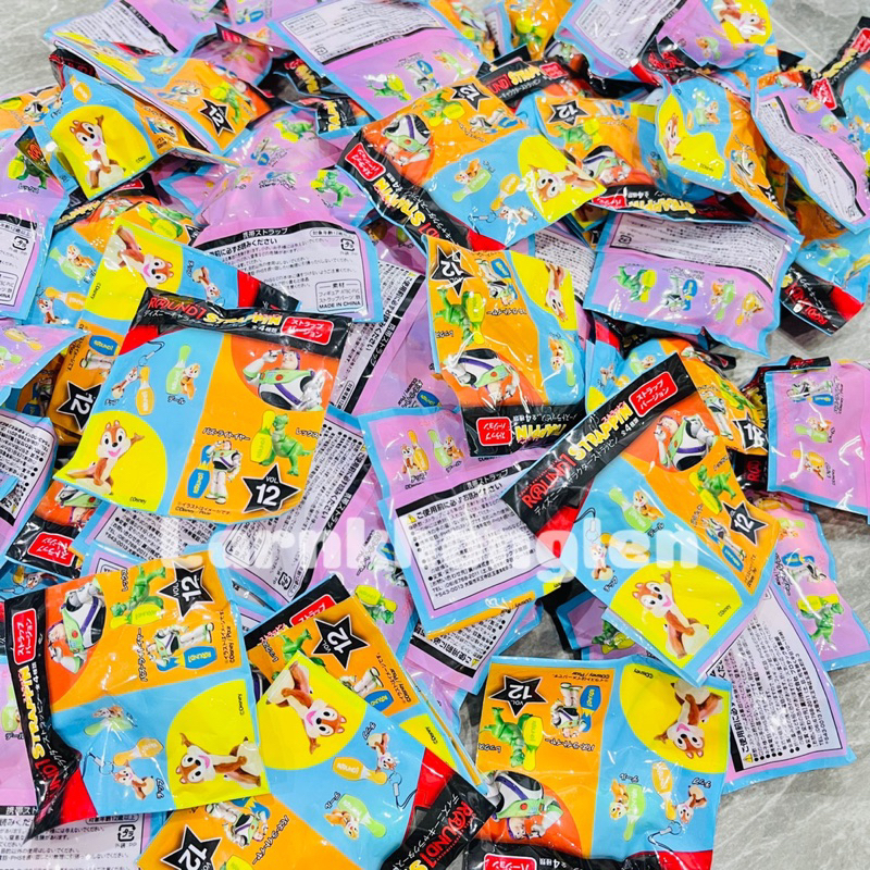⚡️สุ่ม ‼️📦 🚀Round1 Character Strappin Round1 Disney X Pixar Vol.12 - พวงกุญแจ