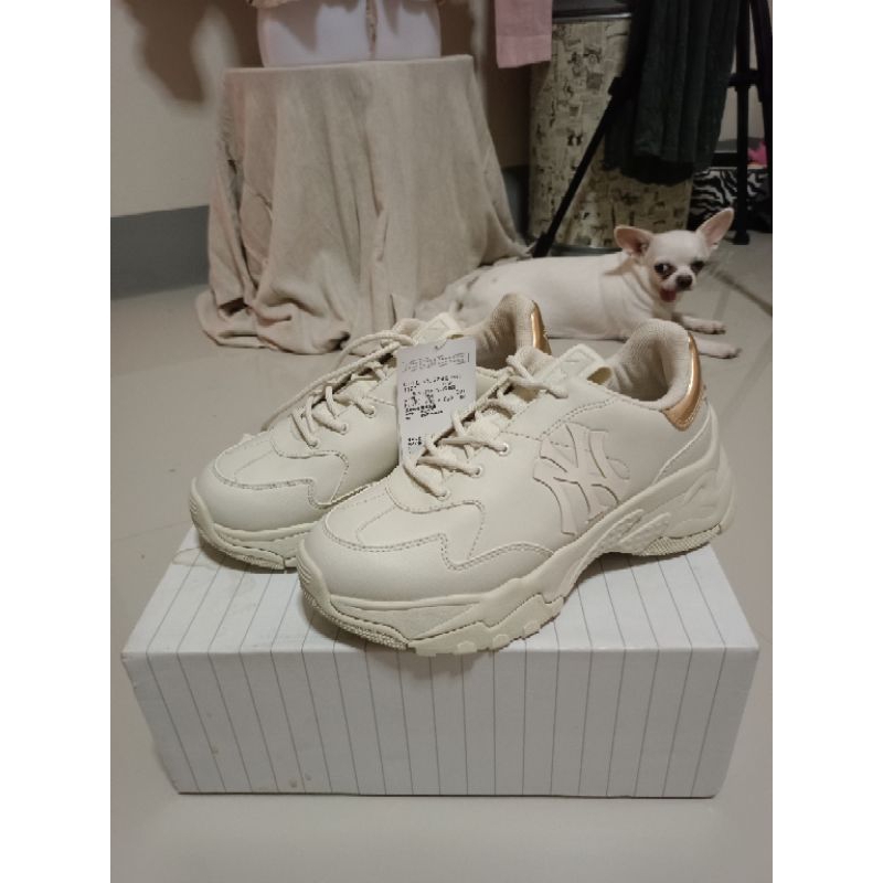 MLB Big Ball Chunky Shiny Newyork yankees สีครีม แท็กหลังสีทอง