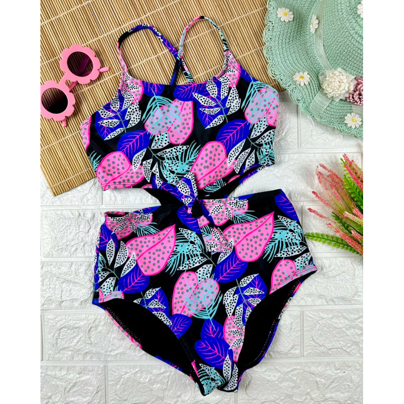 ชุดว่ายน้ำวันพีซเด็ก10-12ปี/wave zone