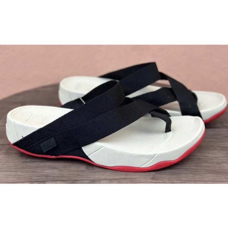 รองเท้าเเตะ fitflop สลิงรุ่นใหม่ สวย ใส่ได้ทั้ง หญิงและชายไซร้ 36----44