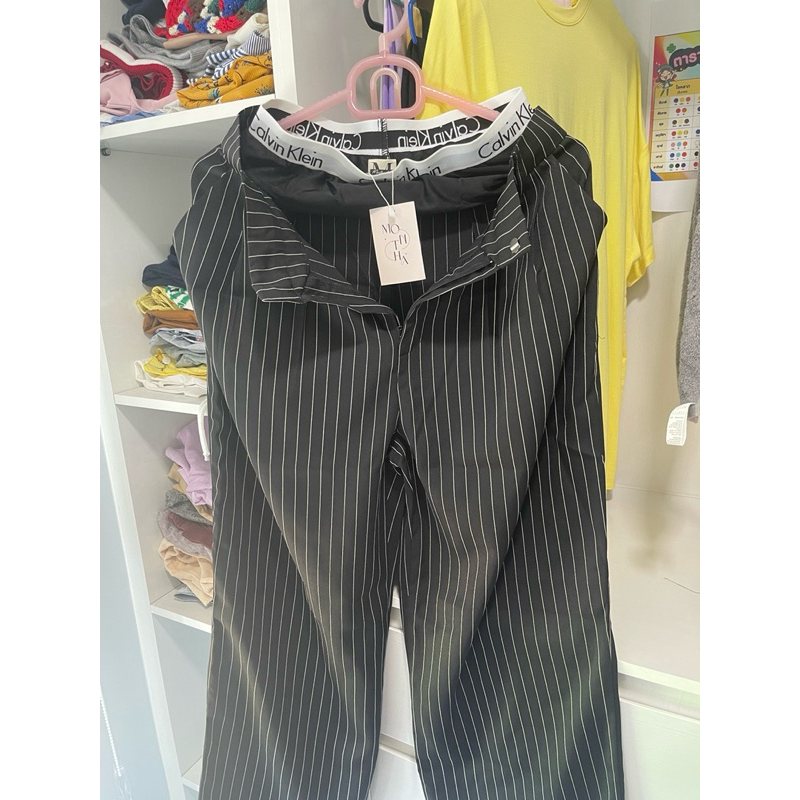 ส่งต่อของใหม่ กางเกงจากร้าน Montha Style Size (M-L)