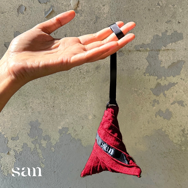 Scented Sachet ถุงหอมหินภูเขาไฟ กลิ่น  Nora Shadow
