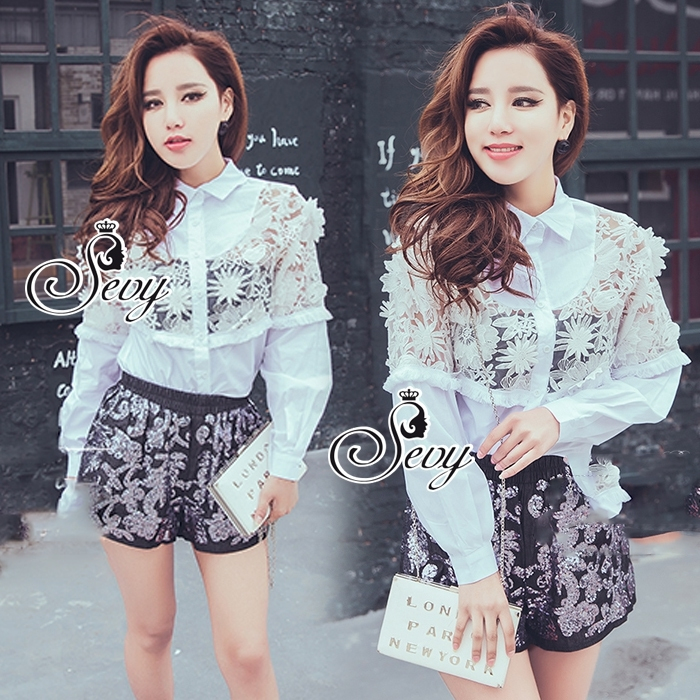 เสื้อเชิ้ตคอปกแขนยาวช่วงอกตัดต่อด้วยลูกไม้