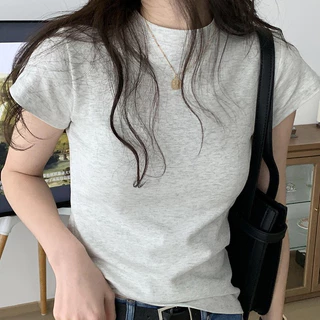 3สี เสื้อครอป เสื้อผ้าแฟชั่นผู้หญิง ทรงเบสิคแมตช์ง่ายชิลๆ สีพื้น คอกลม #J227