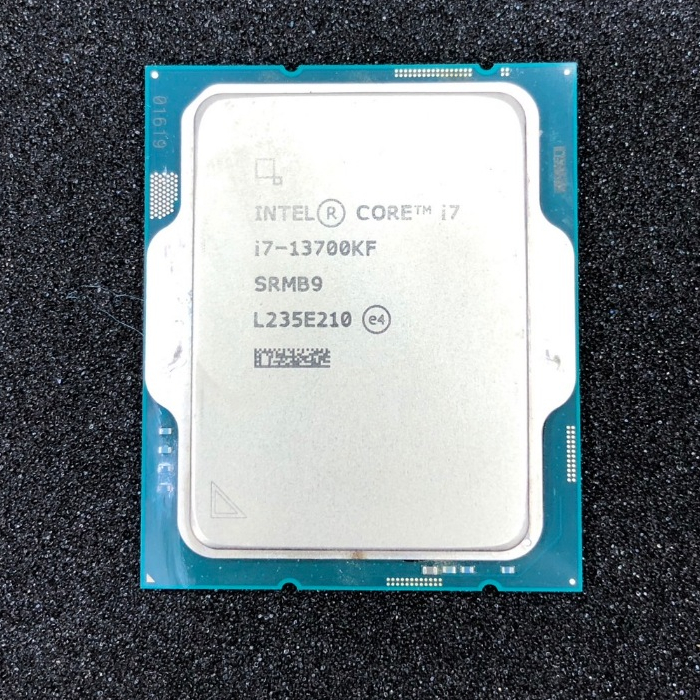 CPU (ซีพียู) INTEL CORE I7-13700KF 3.4 GHz (SOCKET LGA 1700) มือสอง มีแต่ตัว CPU