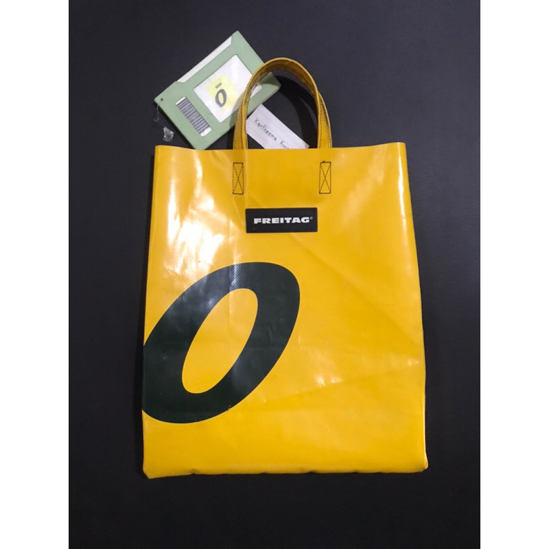 FRETAG MIAMIE ผ้าใบเหลือง สภาพดีมาก
