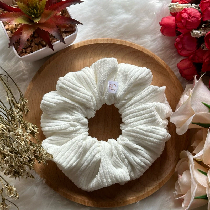 Scrunchie | Classic | Coconut Milk