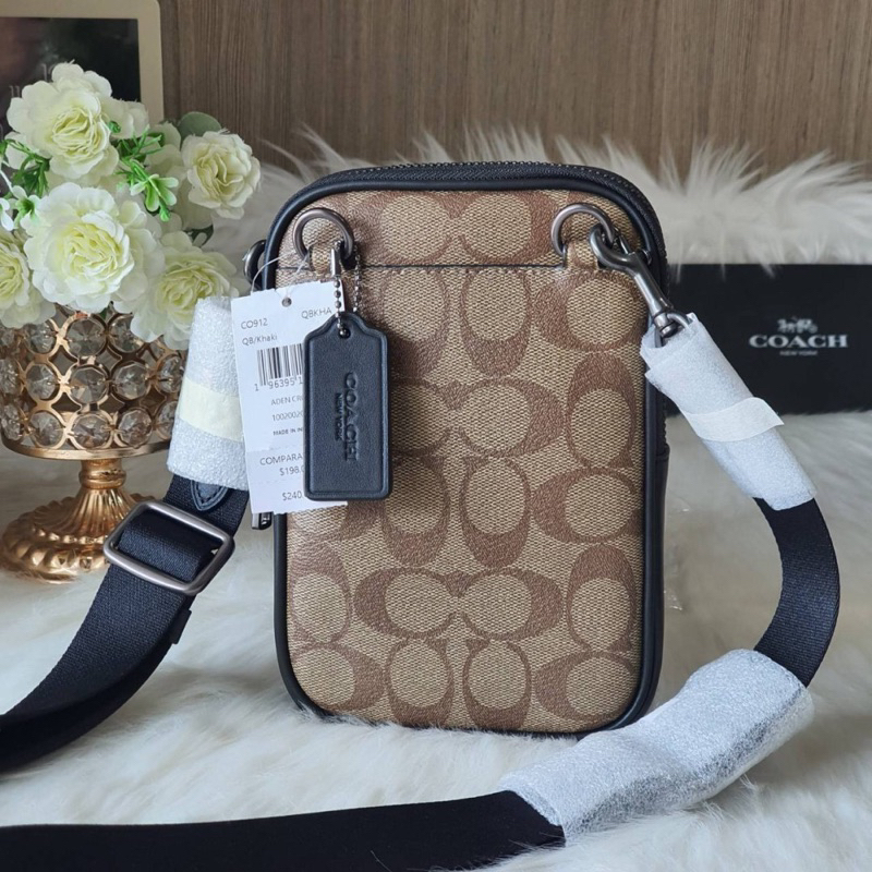 สะพายชาย CO912 ADEN CROSSBODY IN SIGNATURE CANVAS CW364