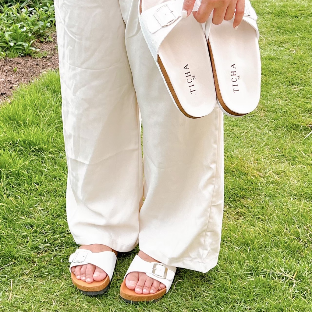 รองเท้าแตะแบบสวม(Ticha)ทิชา(สีขาวพร้อมส่ง)