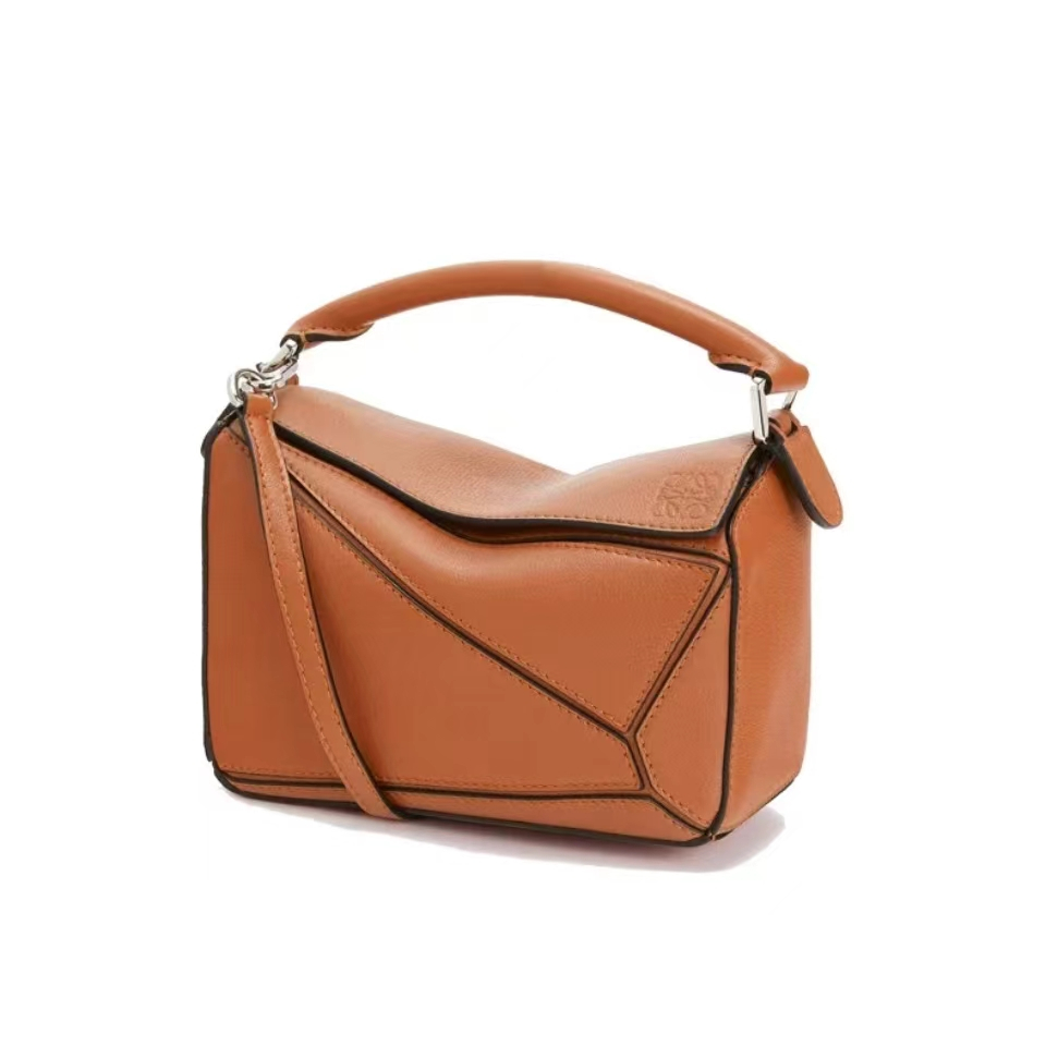 Loewe/Puzzle/Simple Lagger Logo/Geometric Bags Handbody Crossbody Bag/กระเป๋าผู้หญิง 100%ของแท้