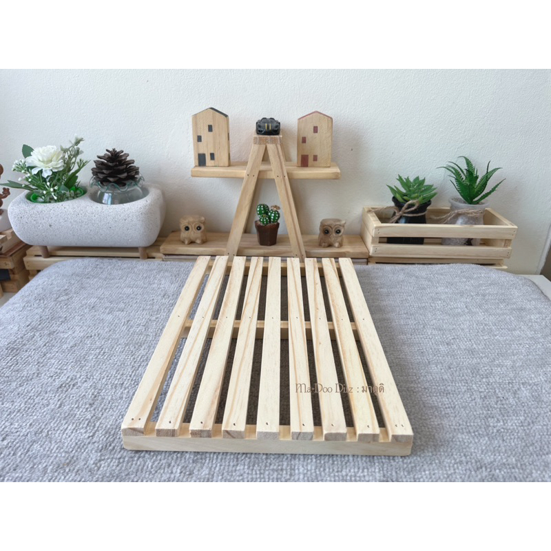 Madoodiiz พาเลทไม้สน