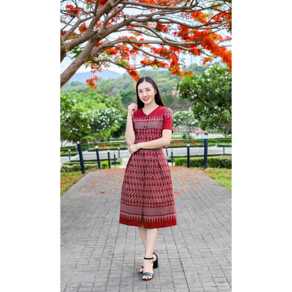 เดรสผ้าฝ้ายลายขอ ลายขอพระราชทาน