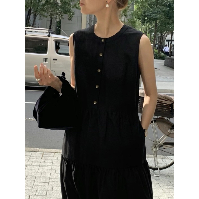 เดรสกระโปรงยาวแขนกุด กระดุมหน้าหลัง