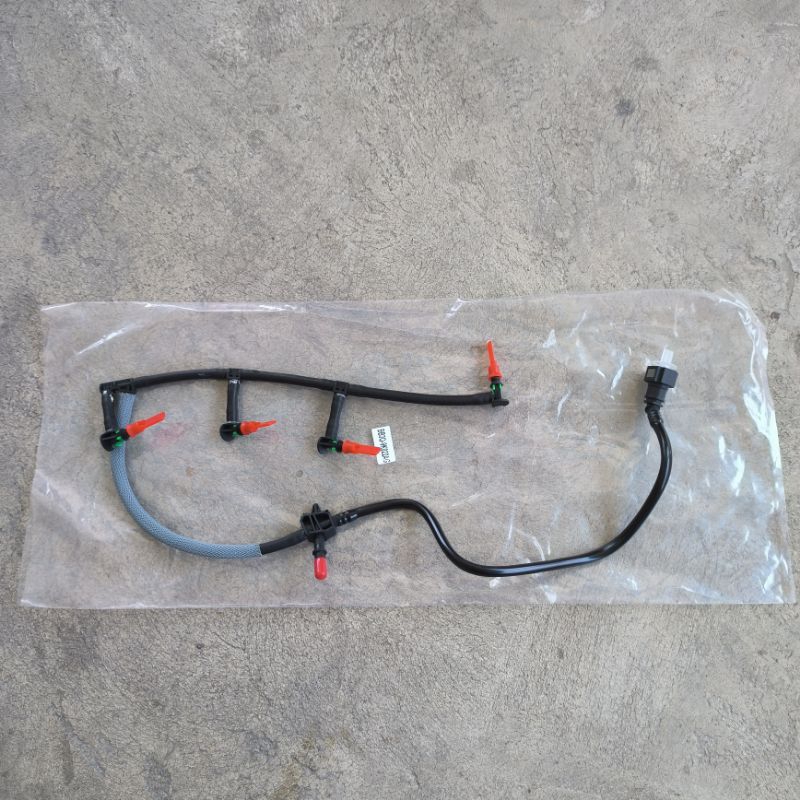 ท่อน้ำมันไหลกลับ ford ranger 2.2 และ 3.2 t6 mazda bt50 pro 2.2 3.2 ราคาต่อชุด สินค้าใหม่ พร้อมส่งด่วนจาก กทม ราคา ถูกที่สุด ดีลบีเคเค แกลเลอรีภาพที่ 2