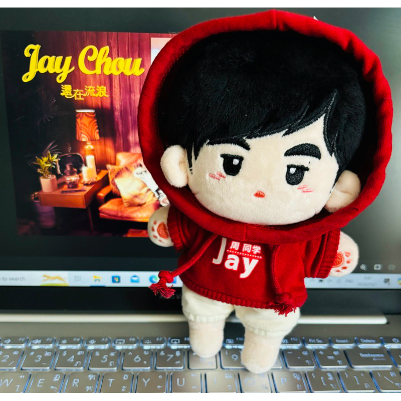 (สินค้าพร้อมส่งในไทย) Jay chou Doll  ตุ๊กตา Jay chou สวมฮู้ดแดง