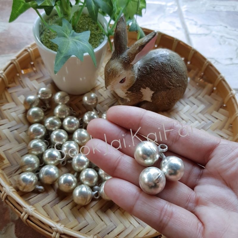 ลูกตุ้มอาข่าแท้ ลูกเล็ก เนื้อนิกเกิล งานทำมือ ขนาดประมาณ1.5cm.