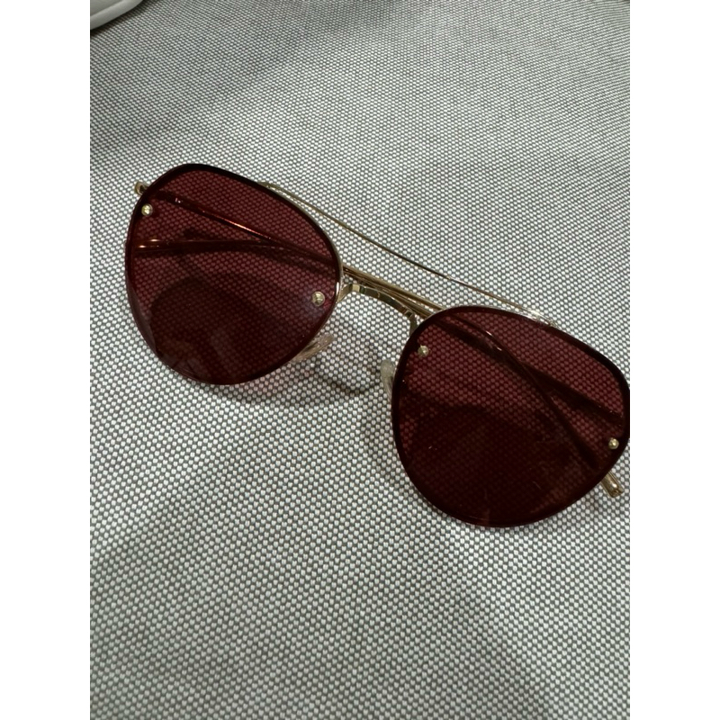 Mira Madison Miracle Grand เลนส์แดง