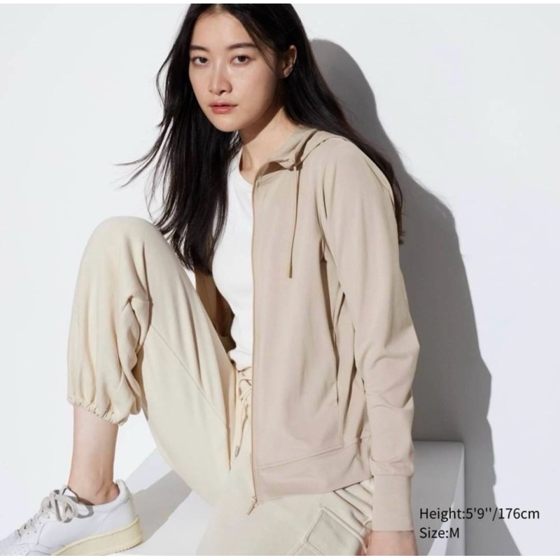 Uniqlo AIRism UV Protection กันยูวี สีครีม