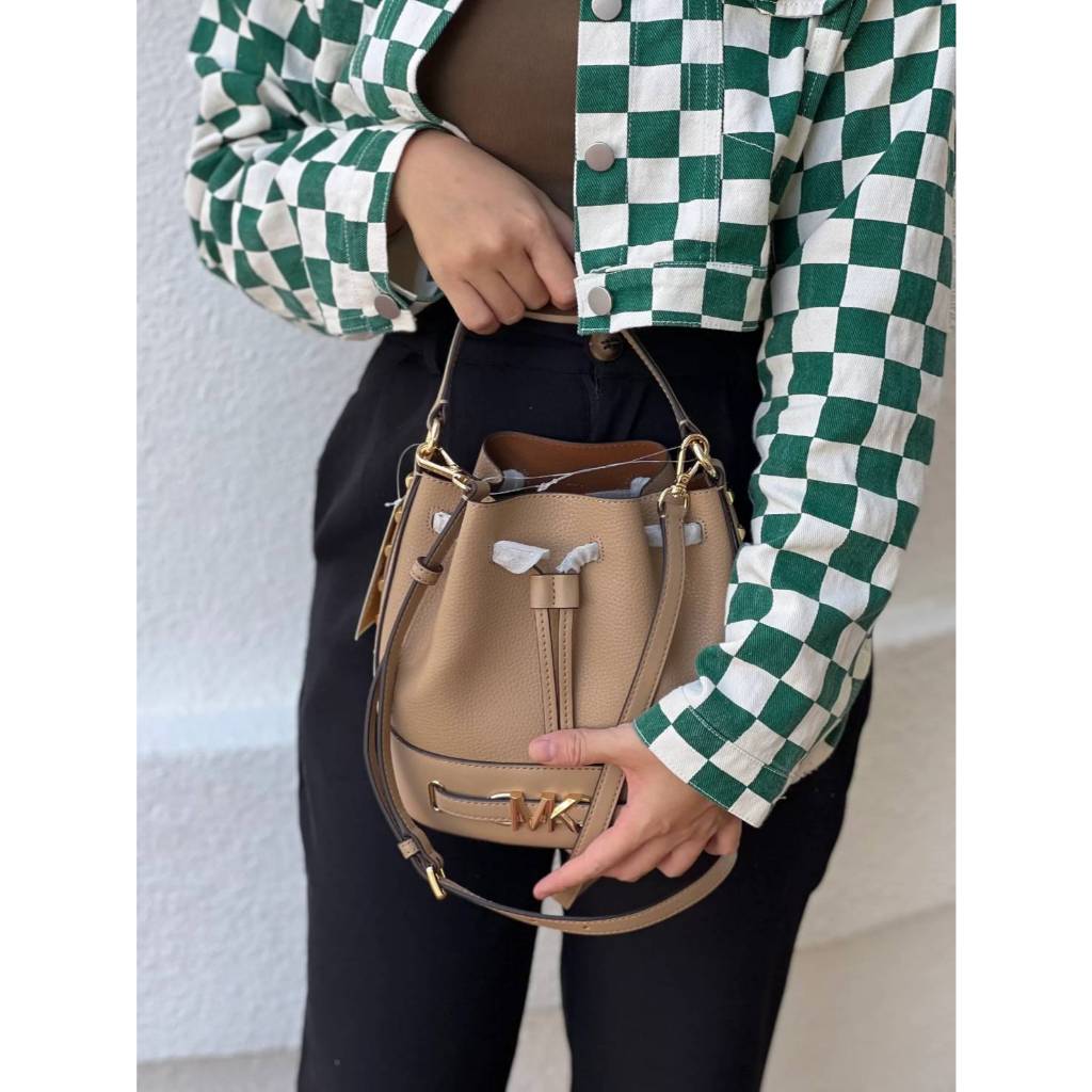 🍦MICHAEL KORS 35S3G6RM8B REED MEDIUM PEBBLED LEATHER BUCKET BAG 🍦 กระเป๋าขนมจีบMKครีมนู้ดหนังล้วน (ใ