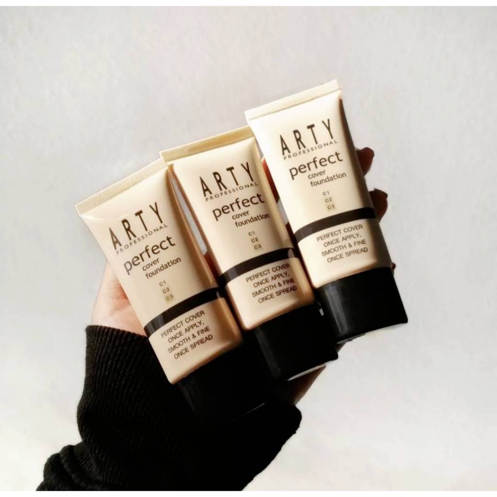 ARTY PERFECT COVER FOUNDATION รองพื้นสูตรเหลว เนื้อครีมนุ่ม เกลี่ยง่าย แห้งเร็วปริมาณ 25 กรัม