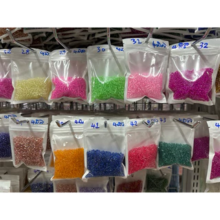 ลูกปัดเม็ดทรายยี่ห้อKสอดใส้ขนาด 4มิลถุง70กรัม