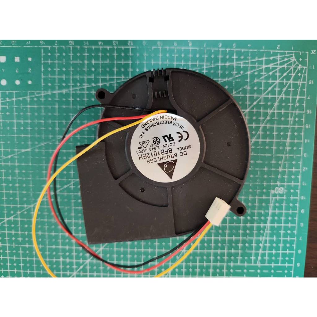 พัดลม สภาพสวย BFB1012EH DC12V 2.94A ขนาด 97x94x33mm 3สาย 4สาย