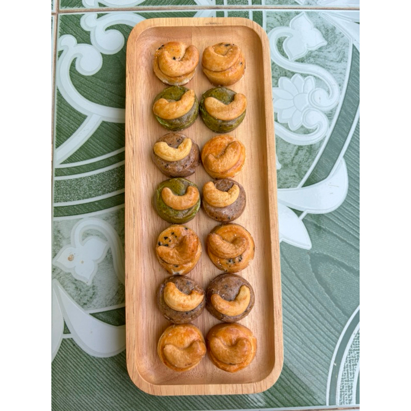 คุกกี้สิงคโปร์ รสดั้งเดิม+4รส1กิโล(ชาเขียว งาดำ มันม่วง ไข่เค็ม)หวานน้อย หอมควันเทียน ไร้ไขมันทรานส์ไร้นมเนยและสารกันบูด