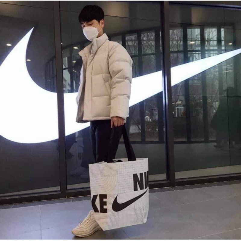 Nike ถุง Reusable Shopping Bag แท้ 100% ออกช็อป