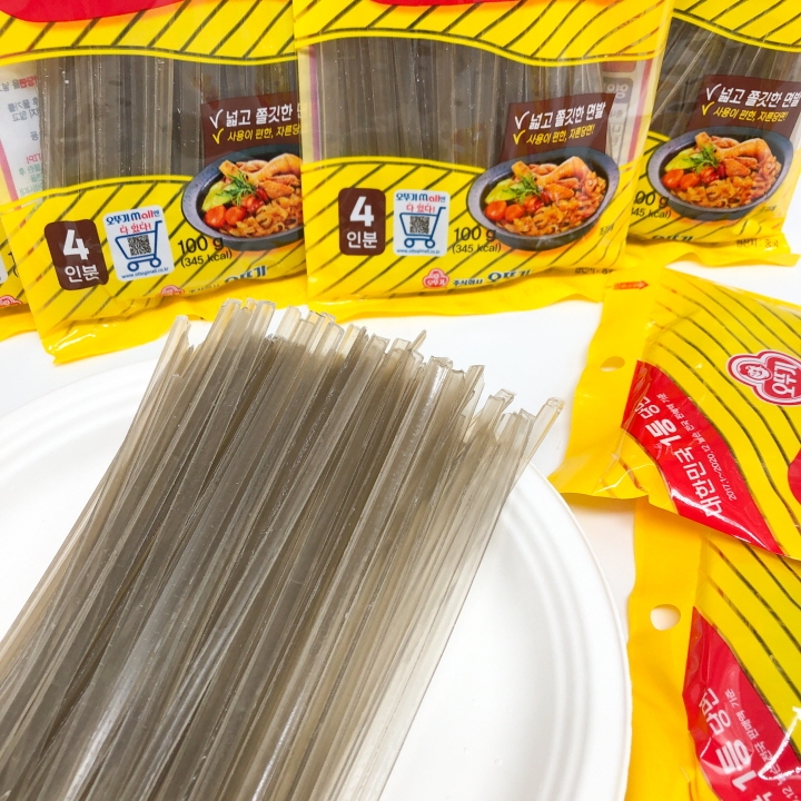 วุ้นเส้นเกาหลี   วุ้นเส้นแบนเกาหลี 100g 400g OTTOGI Flat Dangmyun วุ้นเส้นแบน 옛날납작당면 ราคา ถูกที่สุด ดีลบีเคเค แกลเลอรีภาพที่ 4
