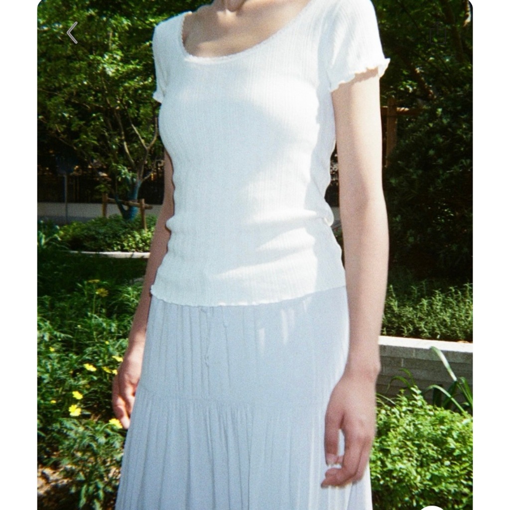 พร้อมส่งจากไทย Brandy Melville Zelly Top