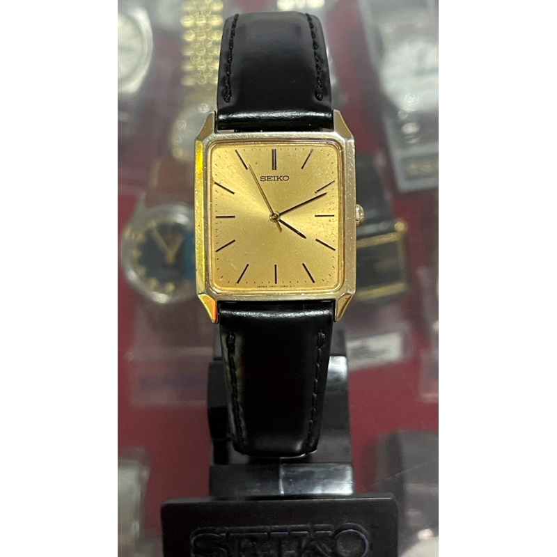 Vintage Seiko tank watch from 80’s (7N01-5060)