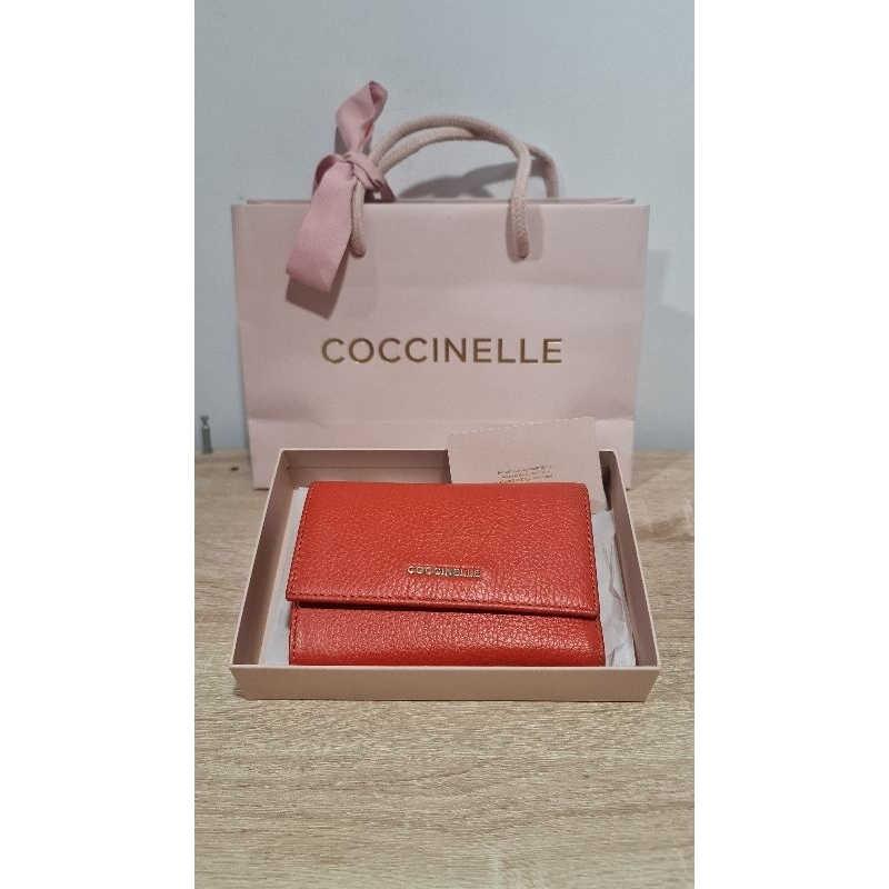 USED:มือสอง  COCCINELLE กระเป๋าสตางค์ รุ่น METALLIC SOFT 116601