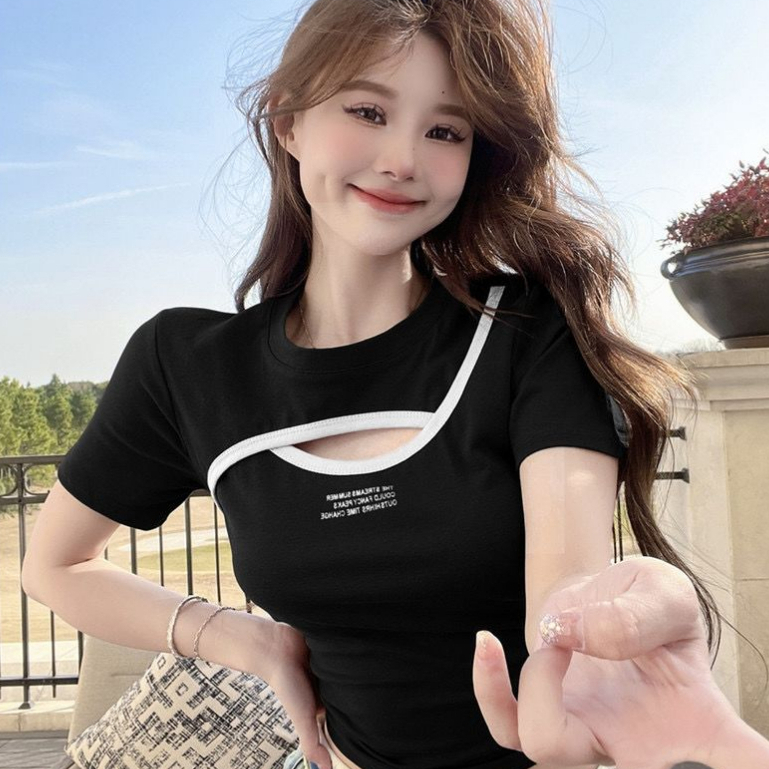 aililai1688เสื้อครอปดีไซส์เว้าหน้าอกแลดูเซ็กซี่ไปอีก แอบแซ่บเบาๆมาพร้อมกัน 3 สี 3สไตส์ให้เลือกสวยจ้า