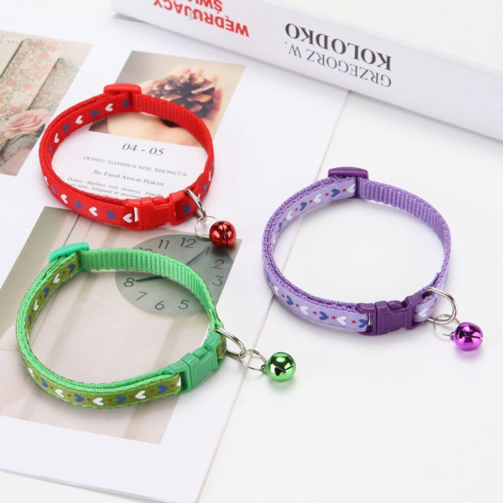 ปลอกคอลายหัวใจ มีกระดิ่ง สีสวย ปลอกคอน่ารัก