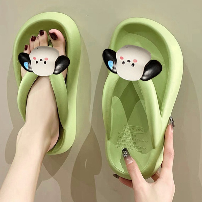 Walkon มาแรงฮิตสุด รองเท้าหูหนีบผู้หญิง รุ่นนี้ทรงเข้ารูป ติดการ์ตูนน้องหมาแพนด้า แบบเก๋ๆให้ด้วยน๊าาใส่แล้วหวาน น่ารักสุ