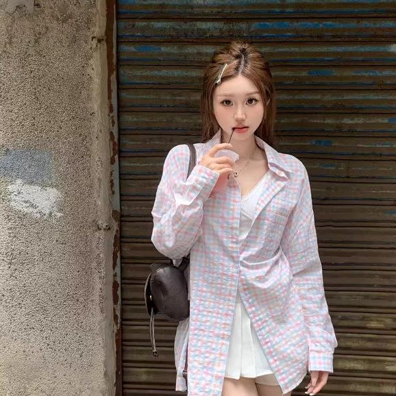 aililai1688 เสื้อเชิ้ตแขนยาว เชิ้ตลำลอง ลายตาราง สก๊อต สีชมพูสไตล์สาวหวาน เกาหลีเวอร์ไม่มีไม่ได้แล้ว